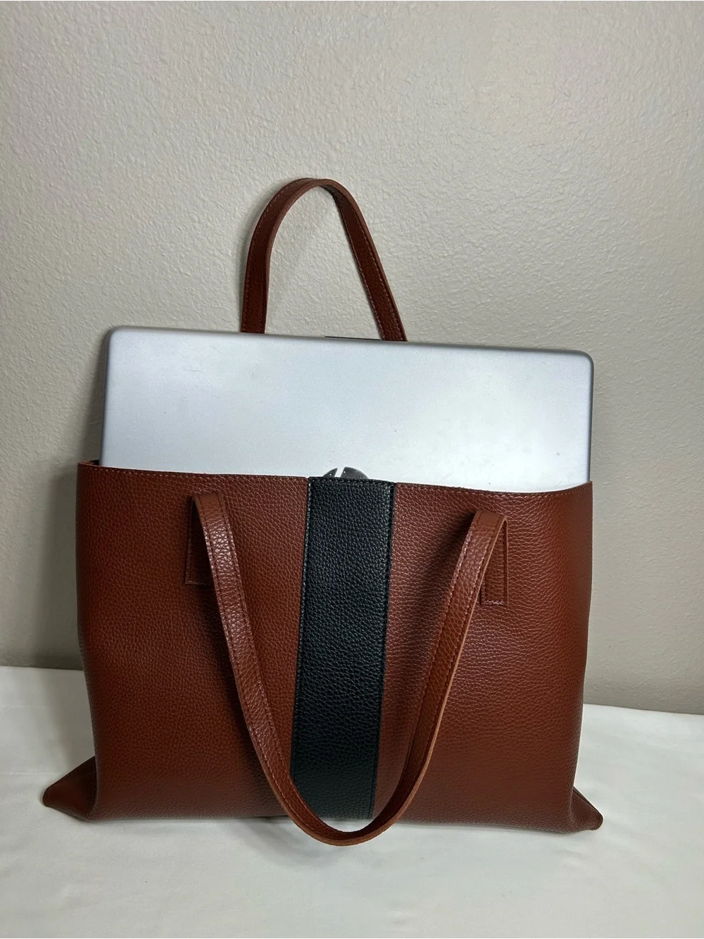 Vince Camuto Faux Pebble‎ leather Brown Black Laptop Tote Bag Minimalist Work